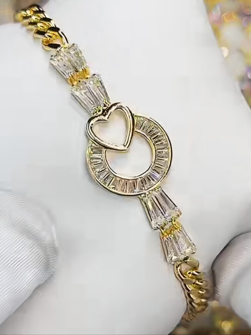 Gold Heart Circle Bracelet - Women Jewelry